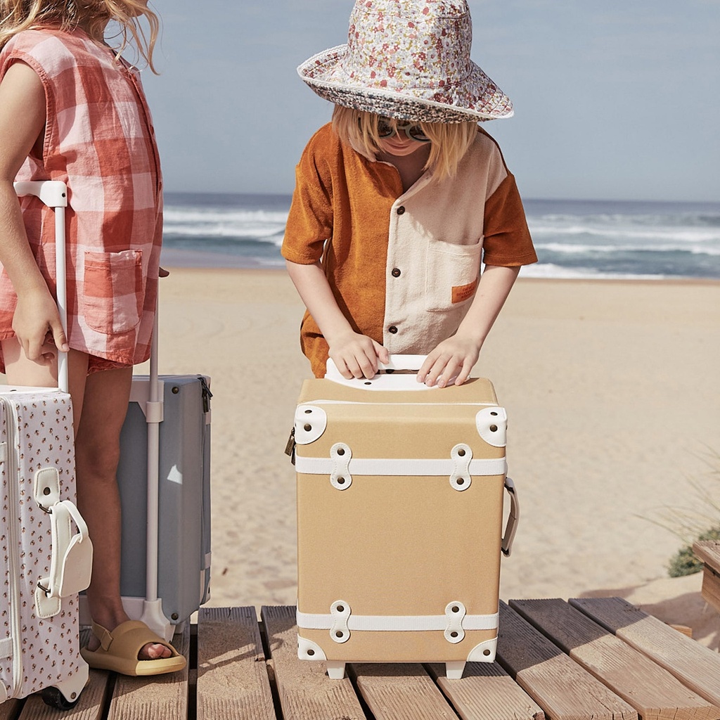see-ya-suitcase-butterscotch-5_2000x.jpg