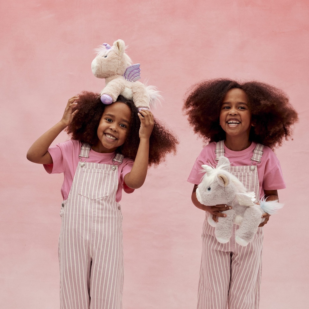 shimmer_unicorn_dinkum_pink_lifestyle_2_2000x.jpg