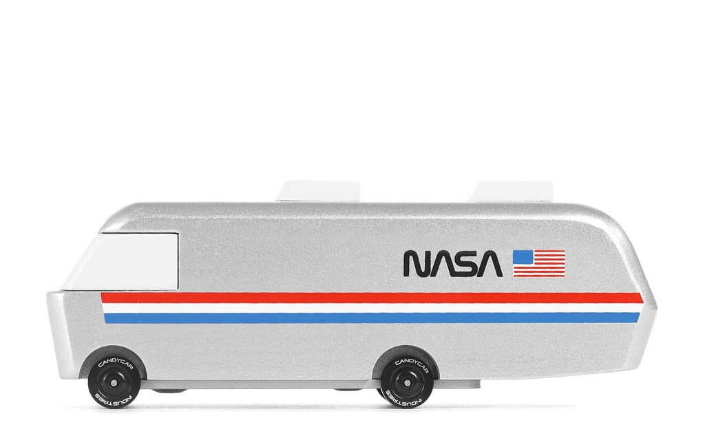 [review] NasaBus_Side.jpg