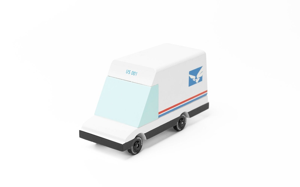 [review] NEWMailVan_Qfront.jpg