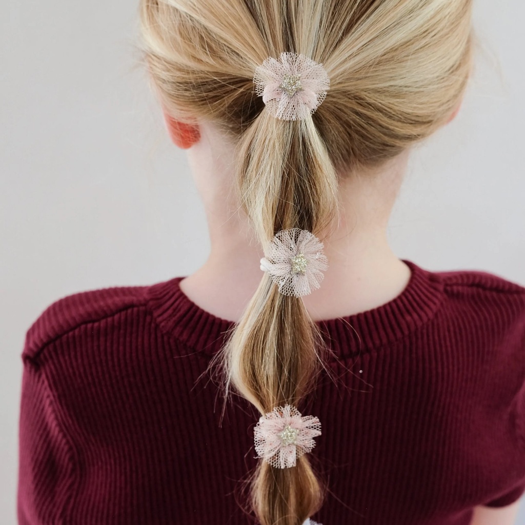 172012-22-MINI-TULLE-ROSETTE-PONIES-1-scaled.jpg.webp