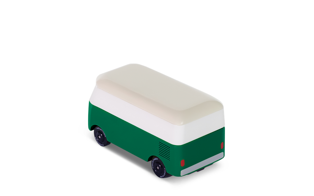 CNDVW159_VWT1PINECONEGREEN_QuarterRear.webp