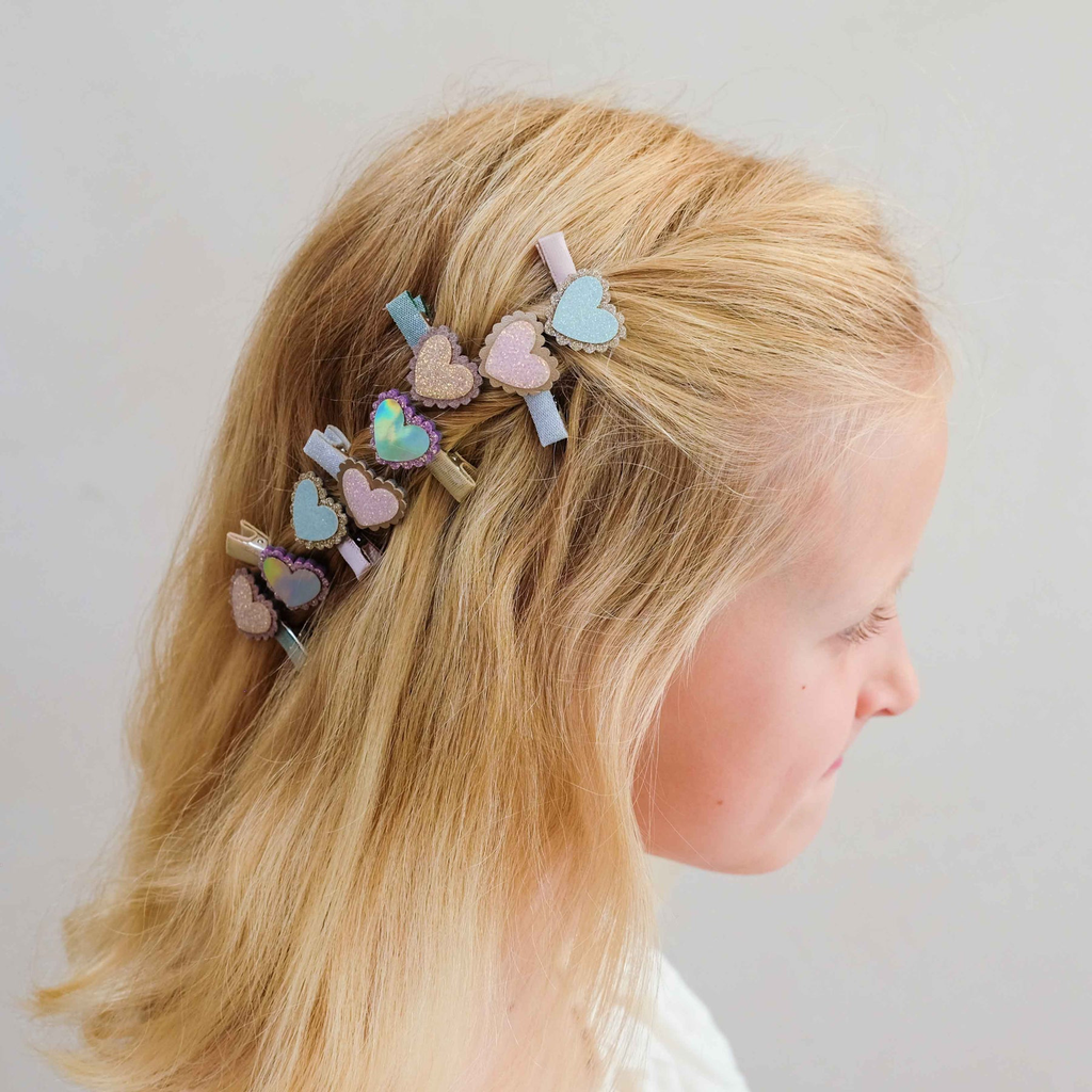 192018-47_SCALLOPED_HEART_SALON_HAIR_CLIPS_1_4dd21b65-5a58-40df-a1df-630aa265dc07_1800x1800.webp
