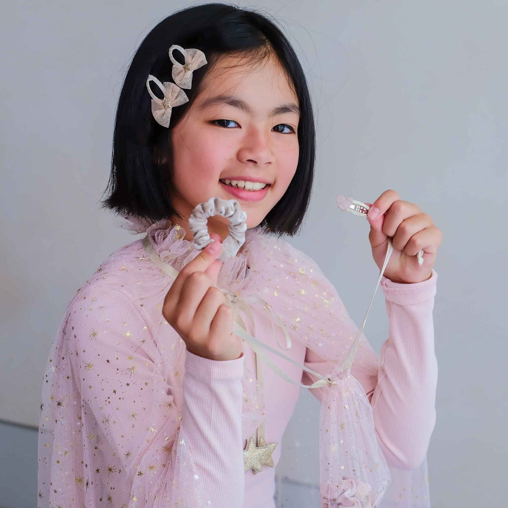 192111-04_PRETTY_IN_PINK_POUCH_1800x1800.webp