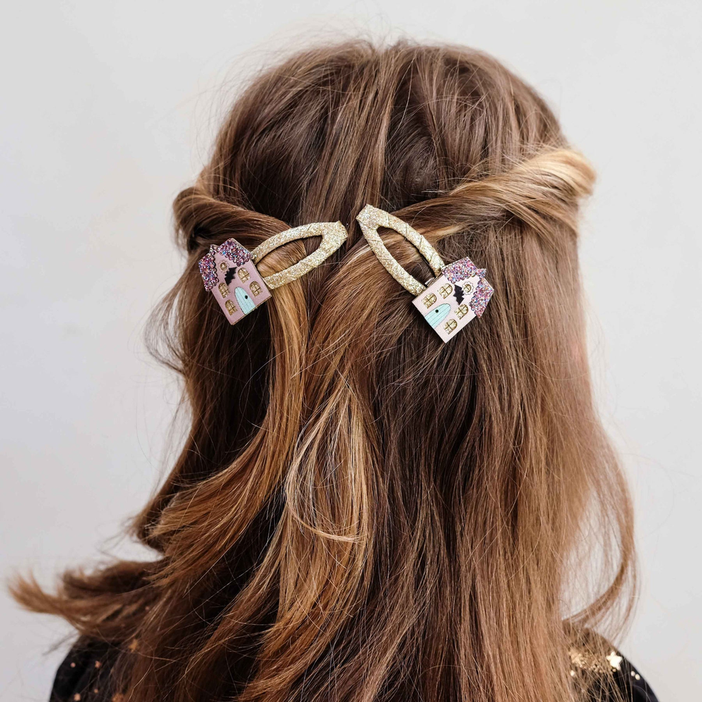 192006-03_HAUNTED_HOUSE_HAIR_CLIPS_1800x1800.webp