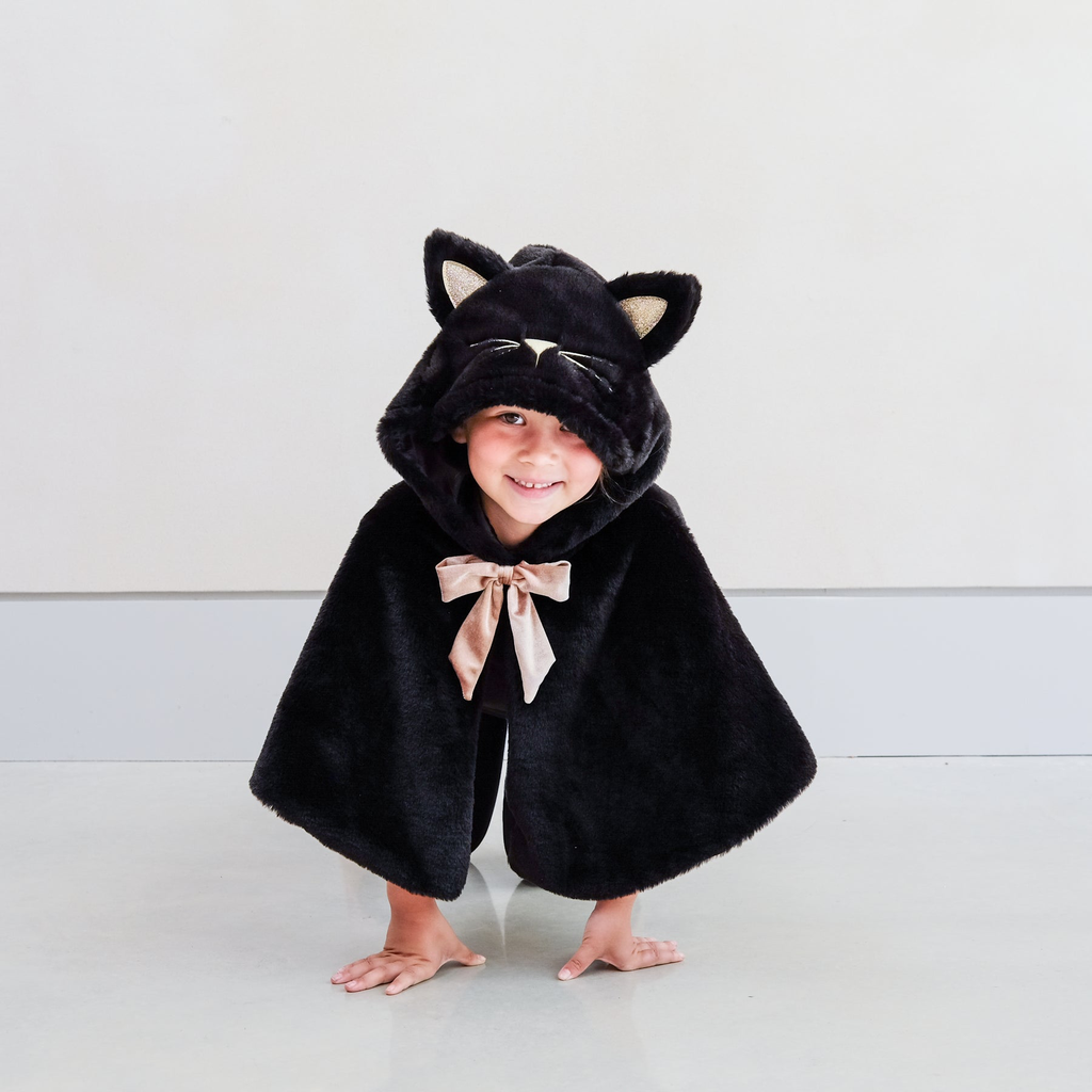 175027-03_BLACK_CAT_CAPE_7_1800x1800.webp