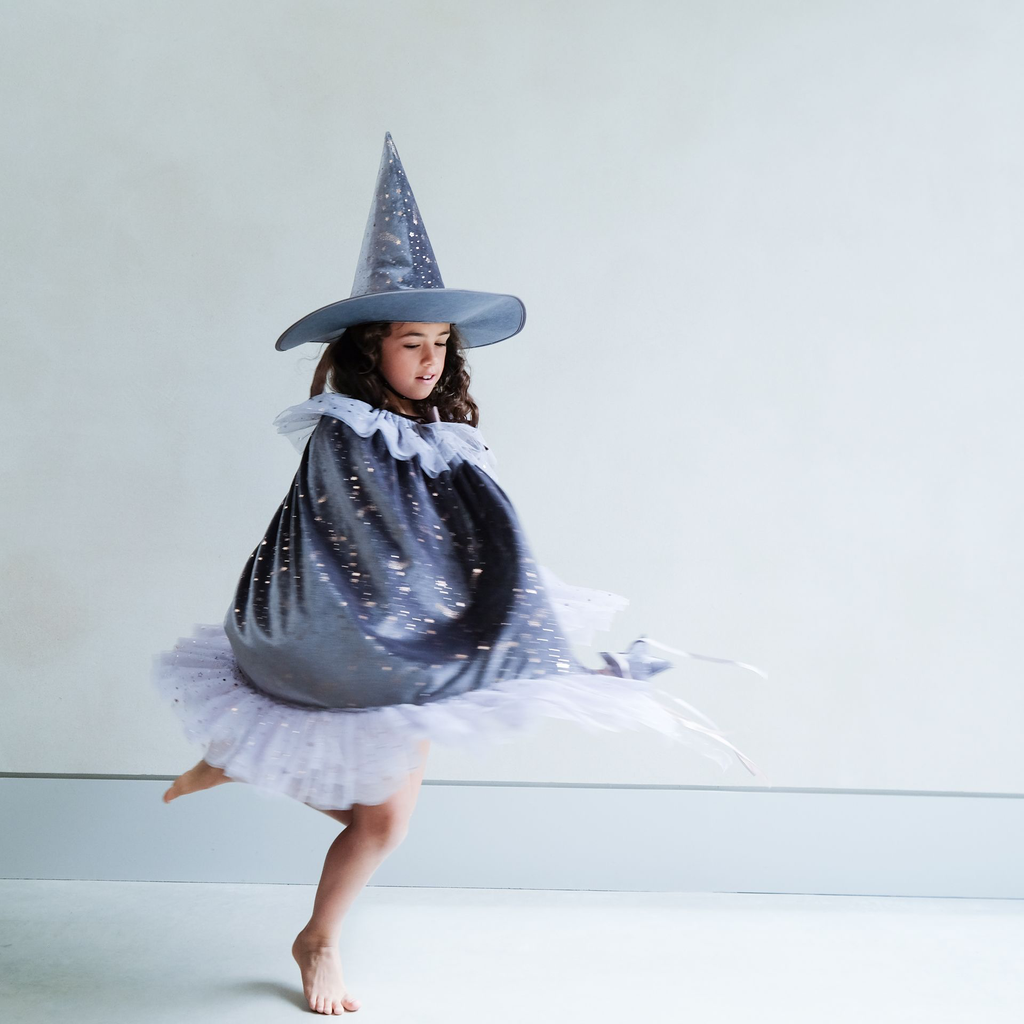 155021-07, 155019-07 Griselda witch hat, cape.webp