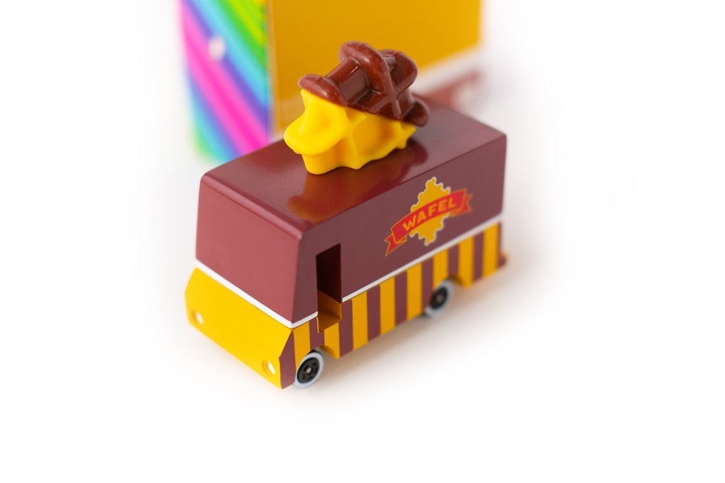 Waffle-Quarter-Front_2048x.jpg