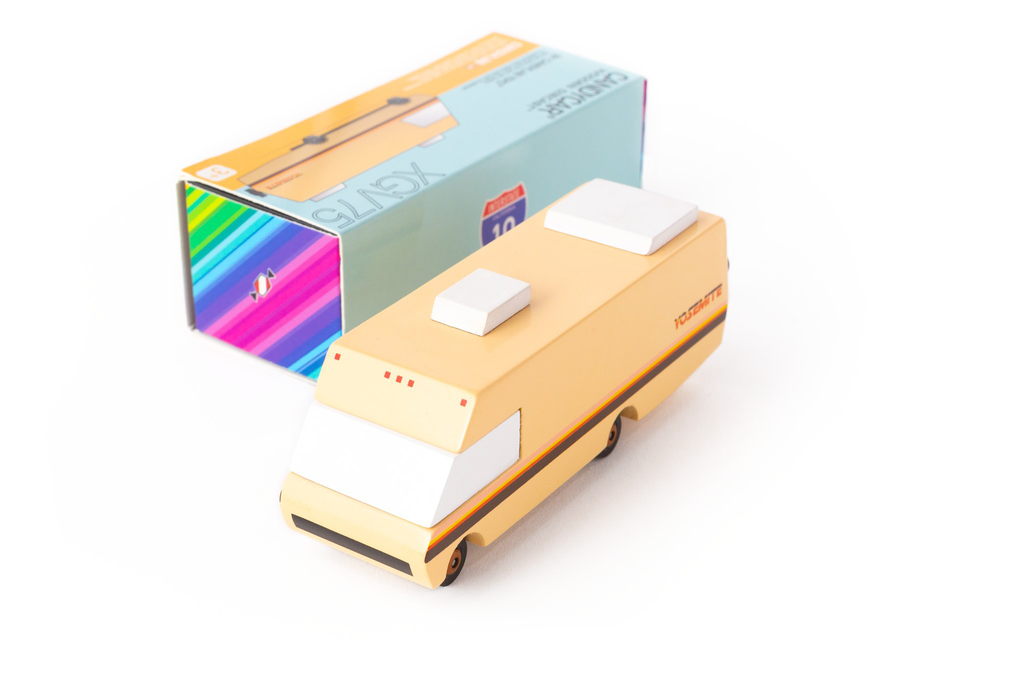 YosemiteQuarterFront_2048x_0de9c206-1cf7-49c6-b4d2-b1c3a83be4a1_2048x.png