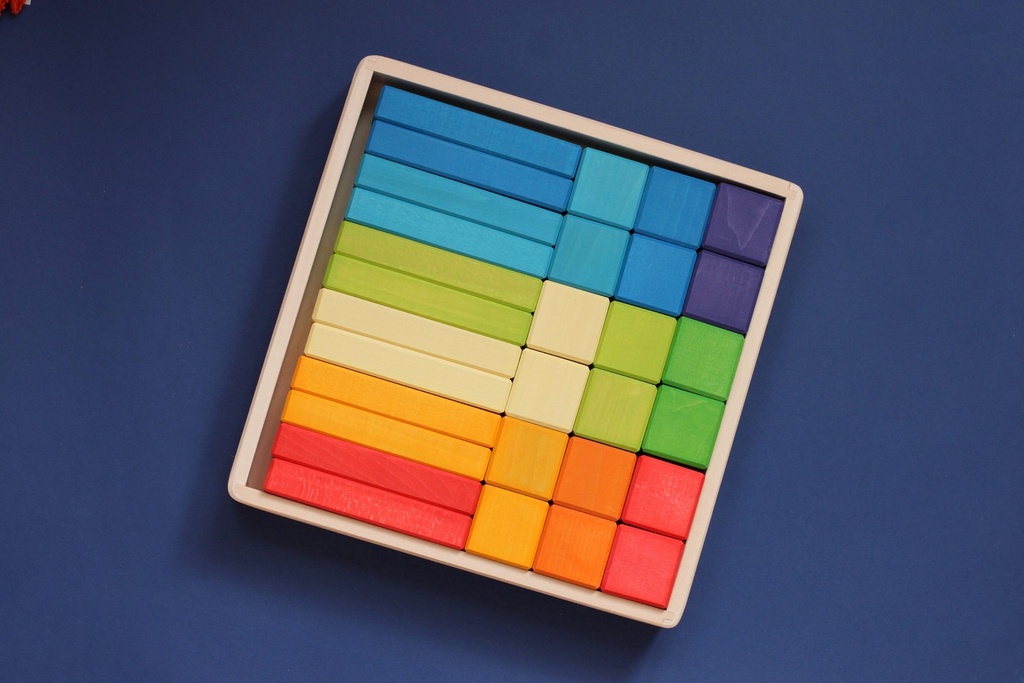 Rainbow Blocks and Bricks