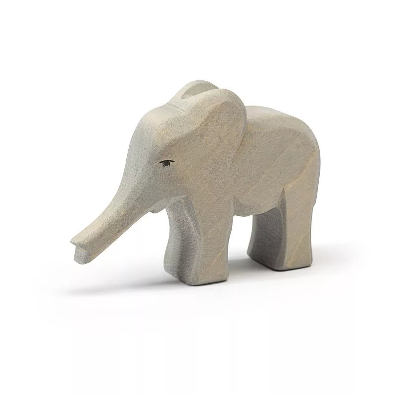 Elephant small trunk out
