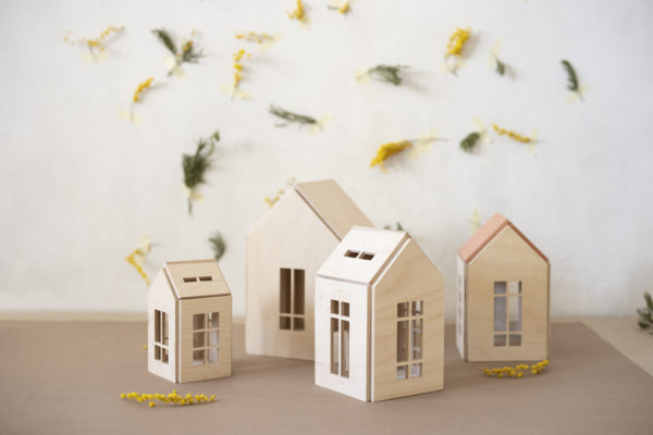 WOODEN DOLLHOUSE on the magnets M - Terra - Image 2