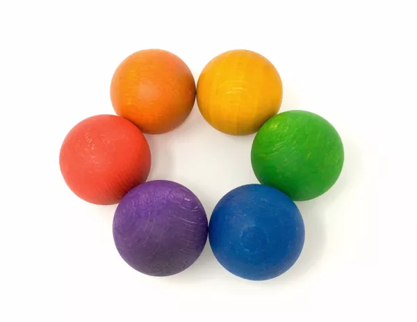6 balls (6 colors)
